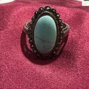 Turquoise Oval Ring with Silver Accents